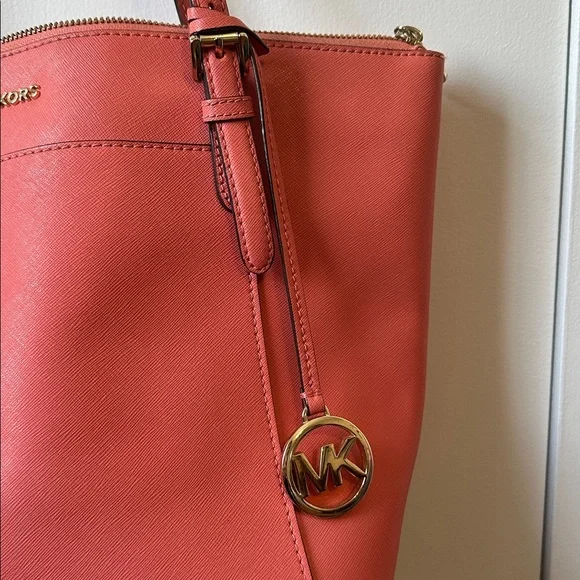 Michael Kors Pre Loved Coral Tote - Picture 3 of 9